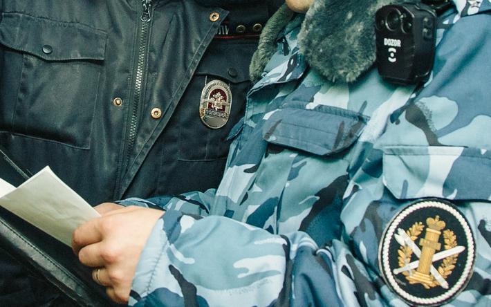 Инспектора ФСИН осудили в Удмуртии за злоупотребление полномочиями и покупку наркотиков