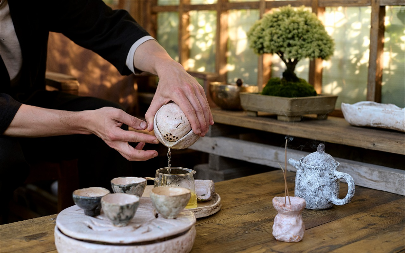 traditional-tea-ceremony-outdoor-garden-gazebo.png