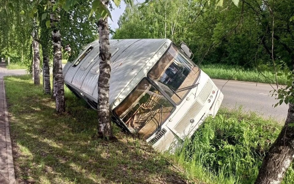 Пострадавшей при опрокидывании автобуса в Глазове выплатят 100 тысяч рублей