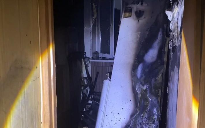 Квартира загорелась на улице Тимирязева из-за замыкания в холодильнике