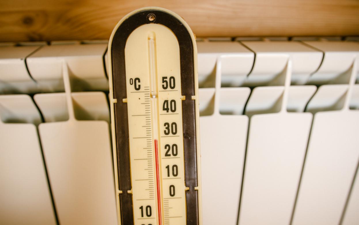 Жителям Удмуртии рассказали о вреде горячих батарей