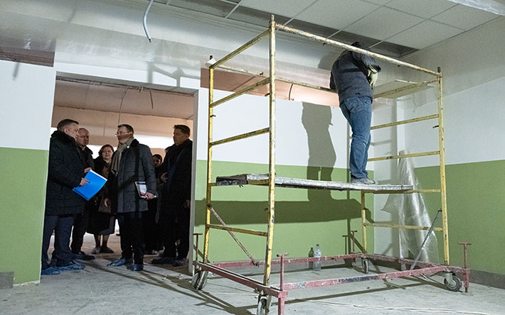 Фотофакт: как идет ремонт в школе № 88 Ижевска