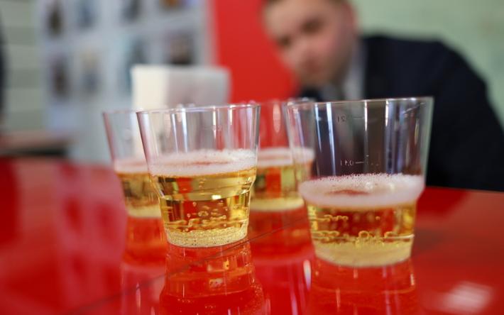 Жителям Удмуртии рассказали, как избежать отравления алкоголем