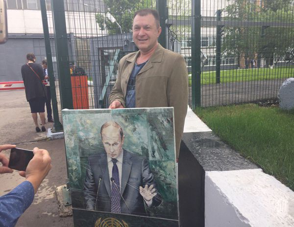Ижевчанин, который не смог подарить свою картину Путину: Не расстроился, но попытаюсь еще раз