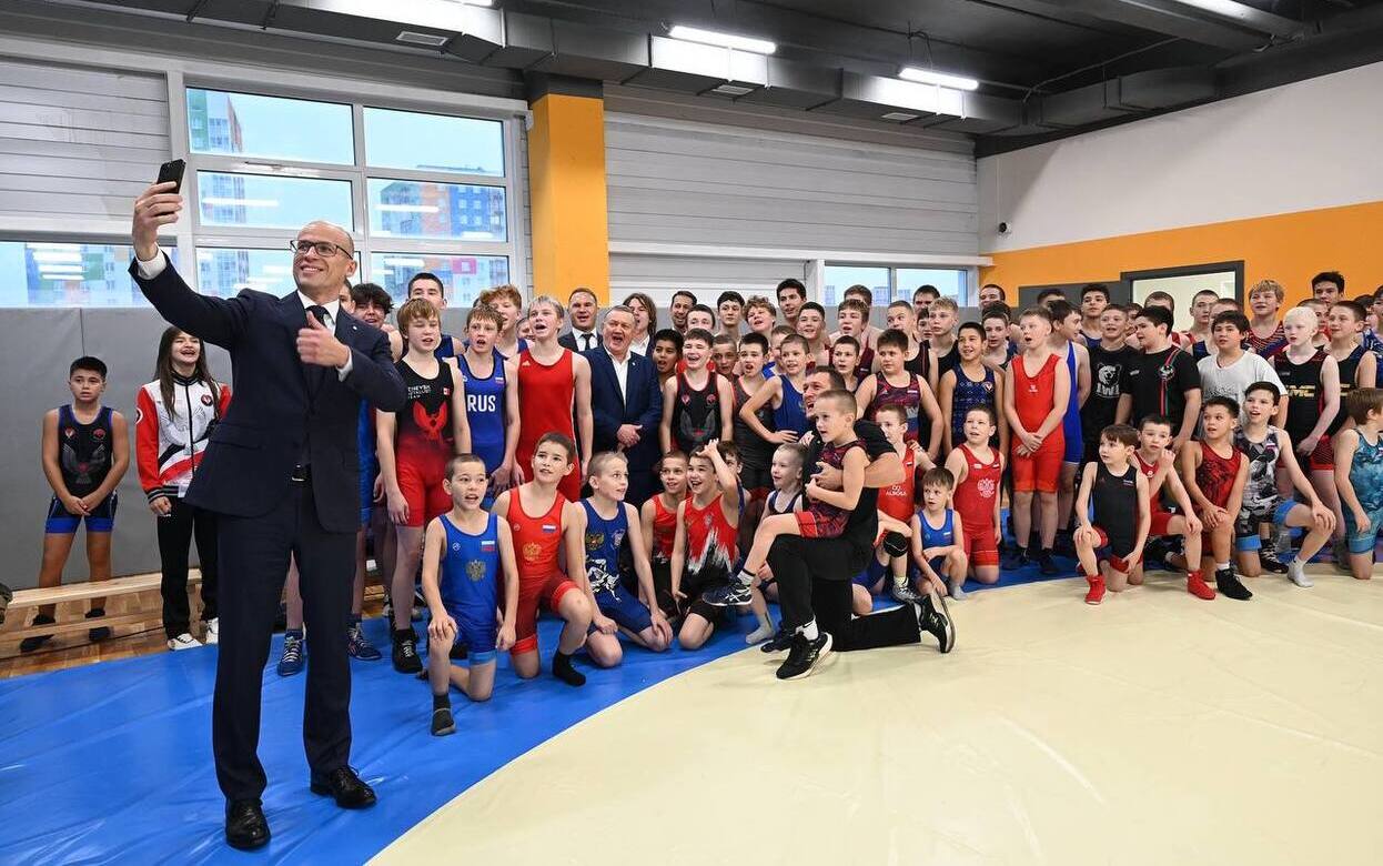 Путин и Бречалов дали старт работе нового Дворца единоборств в Ижевске