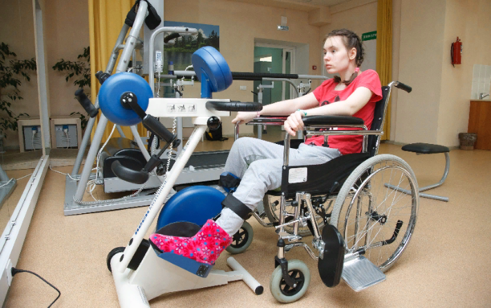 Пострадавшей в ДТП девушке из Ижевска нужна помощь в реабилитации