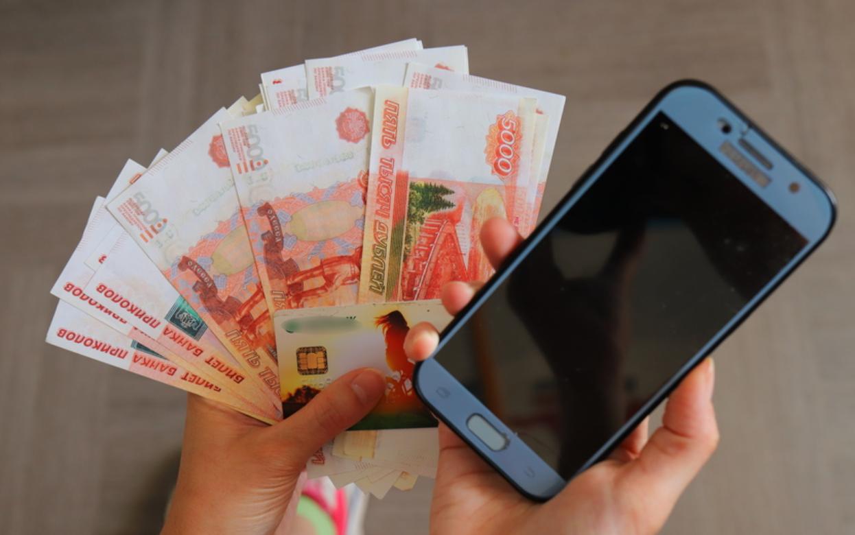 10 млн россиян могут попасть под контроль ФНС из-за онлайн-переводов