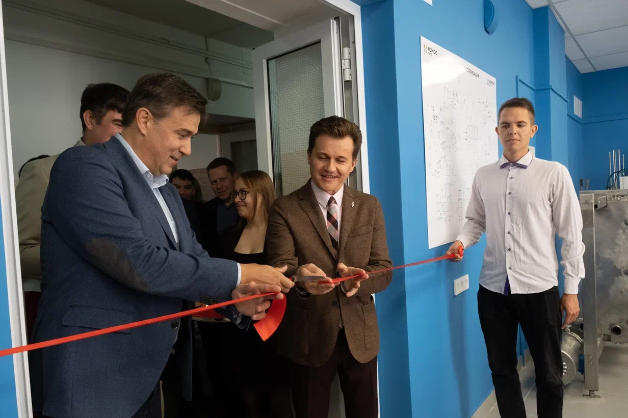 Агрохолдинг «КОМОС ГРУПП» открыл в УдГАУ аудиторию с современным оборудованием для молочного производства