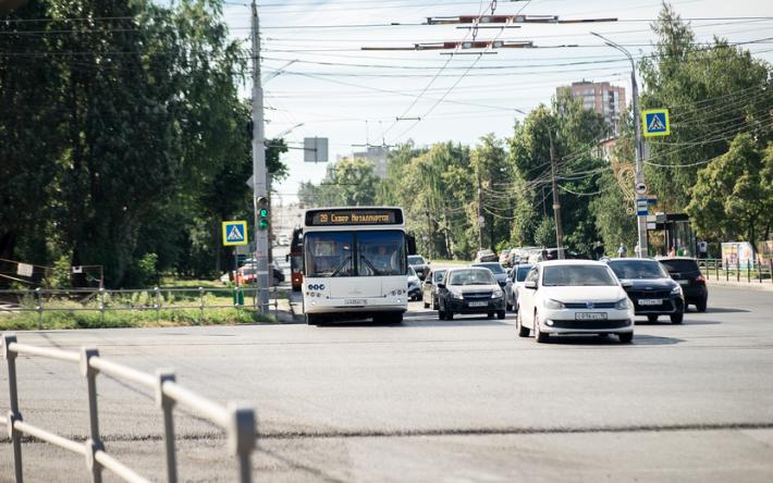 Автобус № 28 в Ижевске начал работать без кондукторов