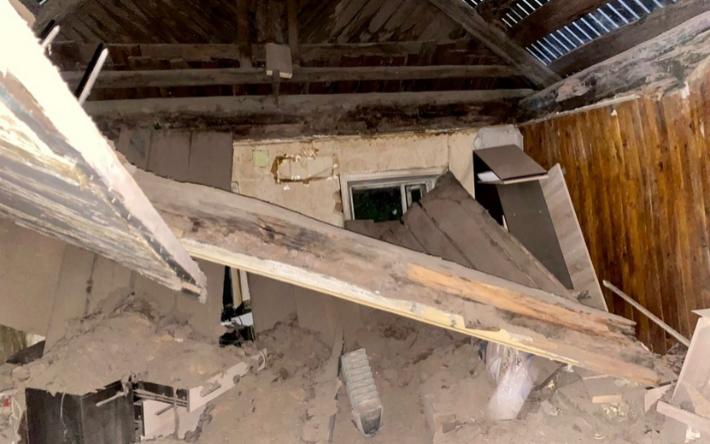Мужчина погиб из-за обрушения потолка в Ижевске