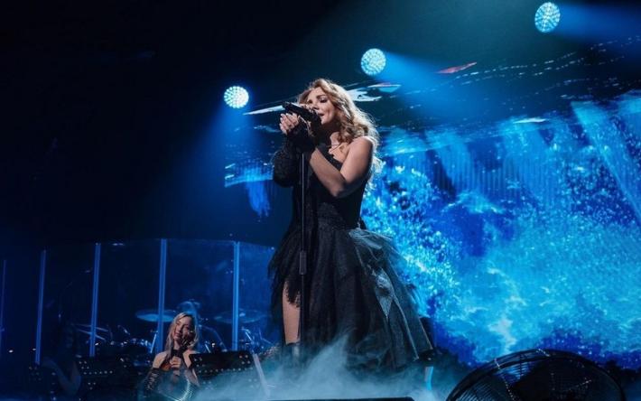 «Со мной все хорошо, насколько это сейчас возможно»: концерт певицы МакSим в Ижевске снова перенесли