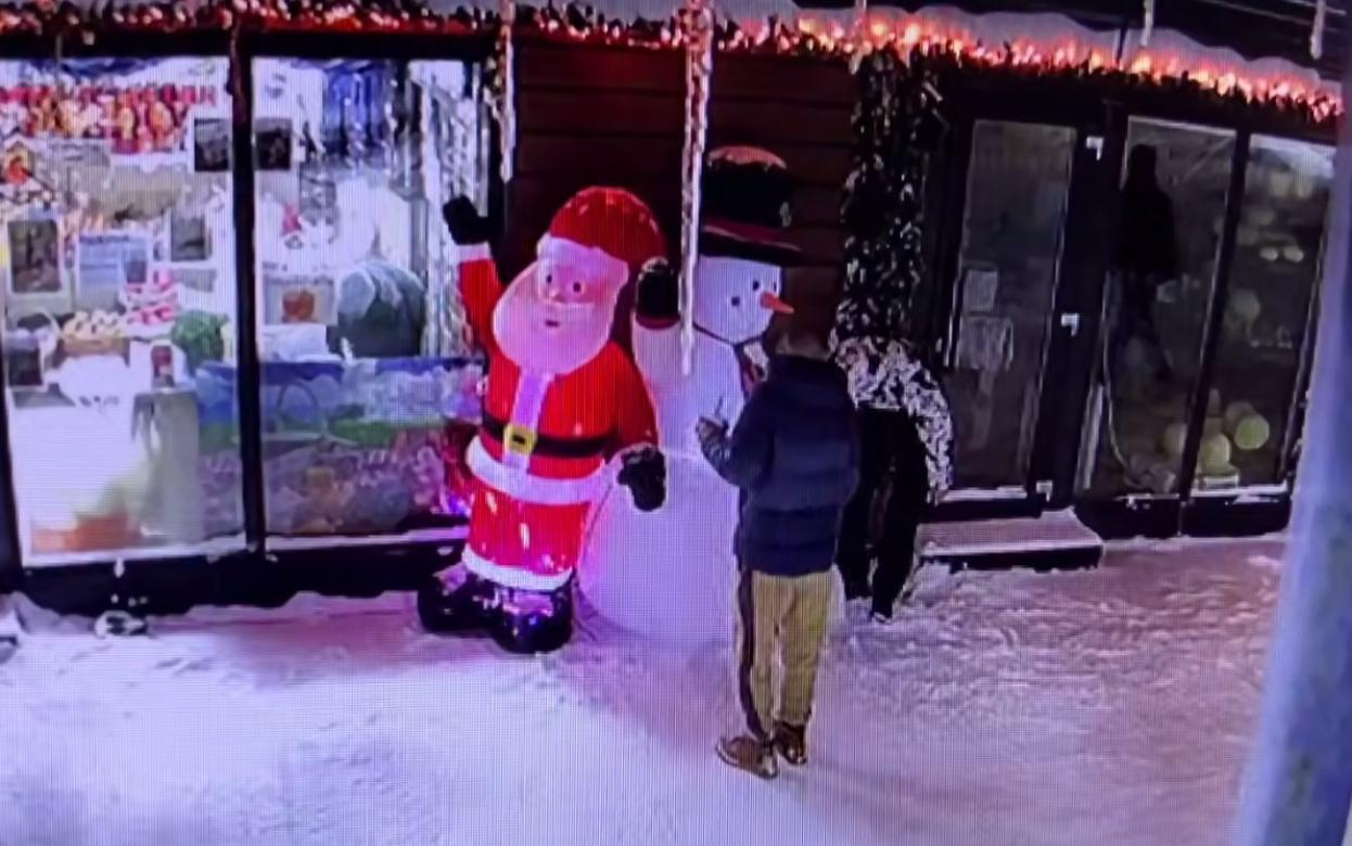 Главные новости Ижевска на 29 декабря: украли Деда Мороза и устранили аварию