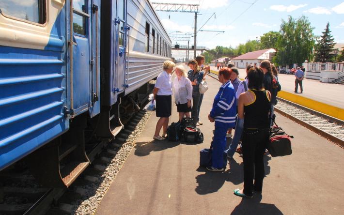 Поезд Анапа – Ижевск застрял на 5 часов под Саратовом