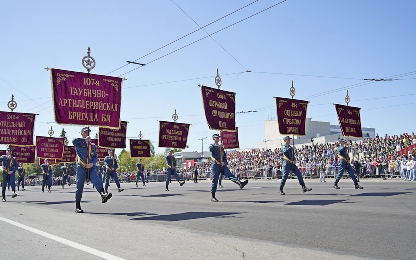 Более 2000 человек приняли участие в Параде Победы в Ижевске