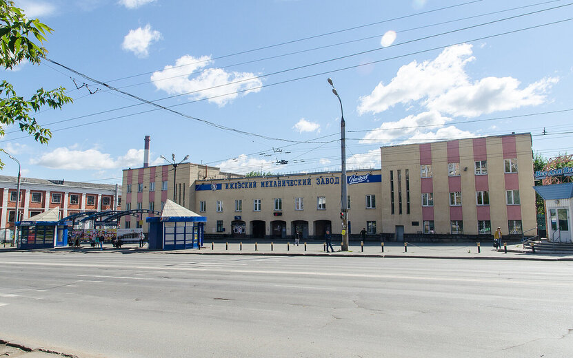 Главные новости Ижевска на утро 13 августа: катание на крыше авто и ДТП с двумя пьяными водителями