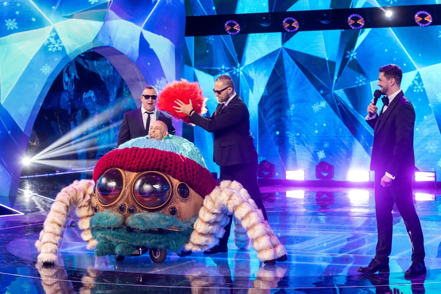 Когда шоу «Маска» возвращается: новый член жюри, 14 неизвестных звезд и самые сложные костюмы за всю историю шоу