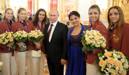 Президент России вручил олимпийцам госнаграды
