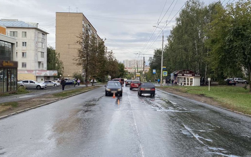 Двух пешеходов сбили на переходе в Ижевске