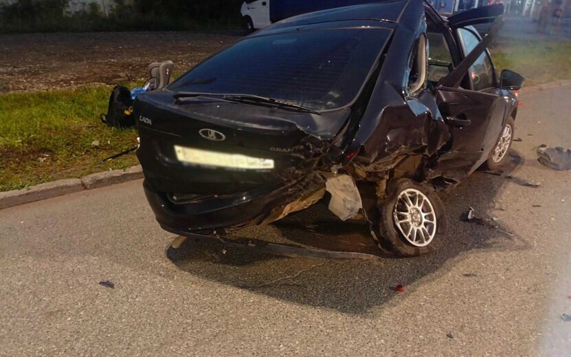 Hyundai Solaris и Lada Granta под управлением пьяных водителей столкнулись в Ижевске
