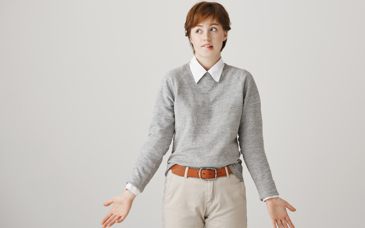 От «шнурков в стакане» до «нормисов»: кто такие «нормальные люди» и почему зумеры их презирают