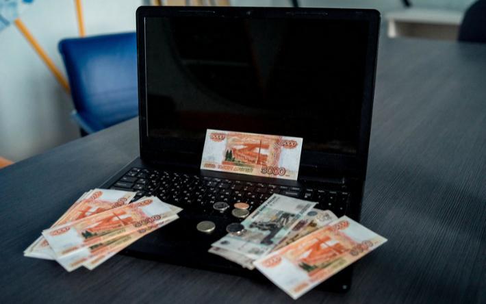 Жительница Ижевска лишилась 4,5 млн руб. при попытке заработать на криптовалюте