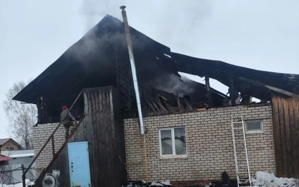 Дом многодетной семьи остался без крыши в Удмуртии