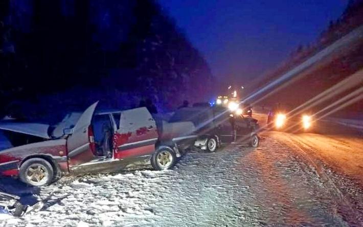 Два водителя погибли в лобовом столкновении Audi и «Лады» под Ижевском