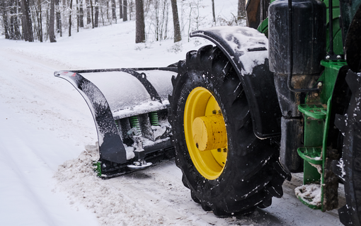 В Ижевске утвердили график уборки снега на улицах на ближайшие дни