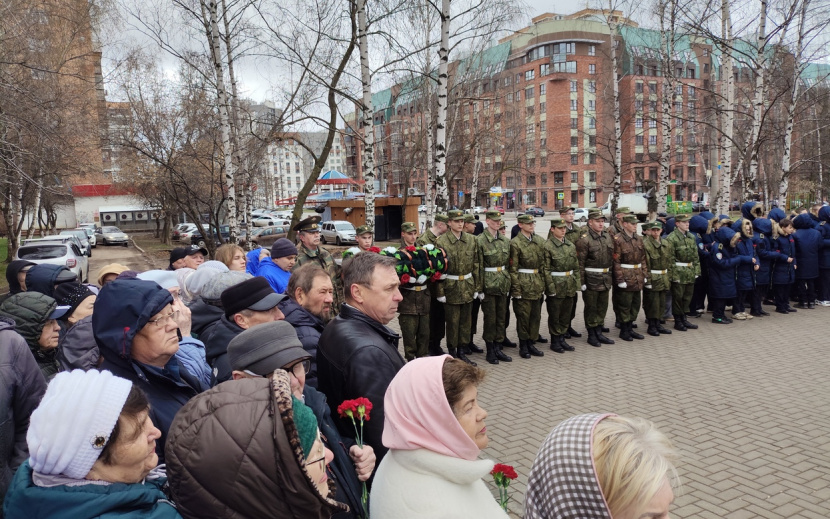 Память жертв чернобыльской катастрофы почтили в Ижевске. Фото: Татьяна Трушкова