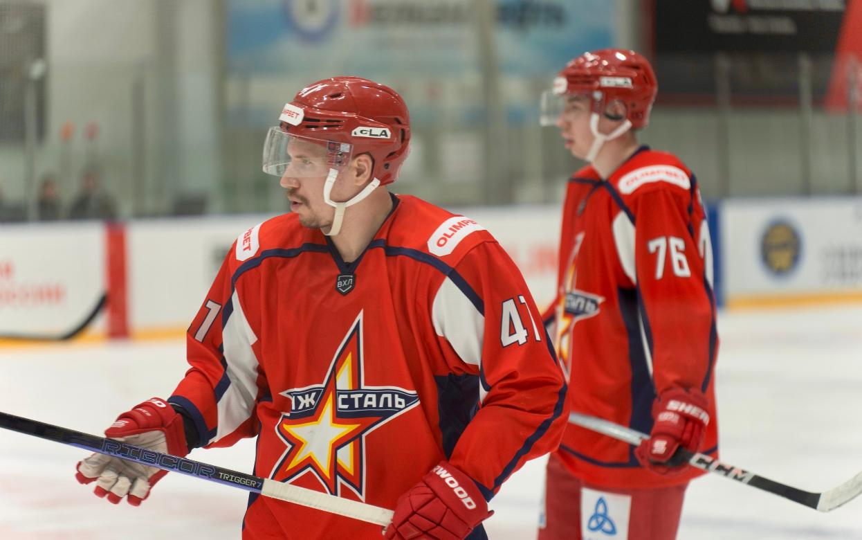 Хоккейная «Ижсталь» крупно проиграла «Югре» в Ижевске