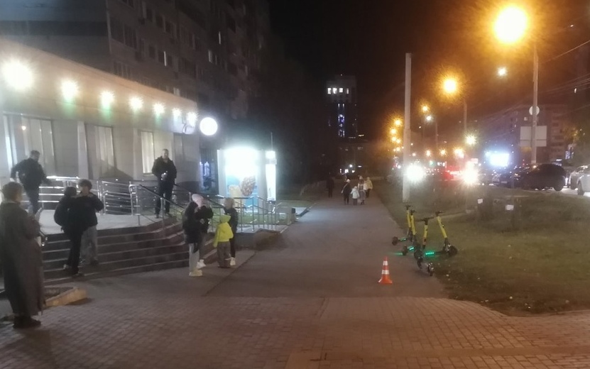 Подросток на самокате сбил ребенка в Ижевске