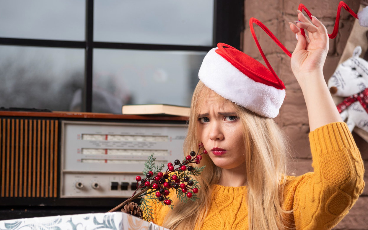 Елочка, гори в аду: куда пропало новогоднее настроение