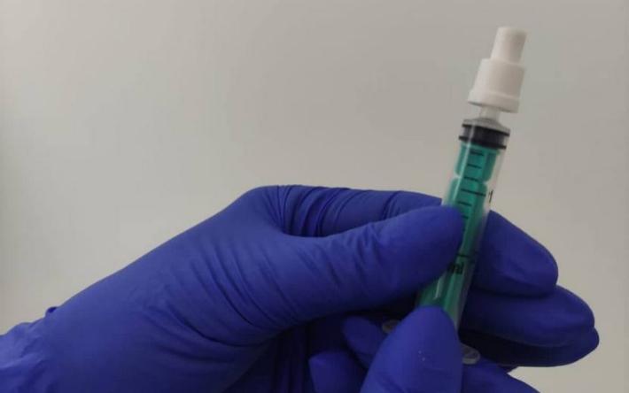 Распылители для введения вакцины против ковида через нос поступили в Удмуртии