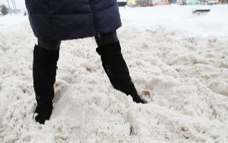 Руководителей управляек Ижевска оштрафовали за неочистку дворов от снега