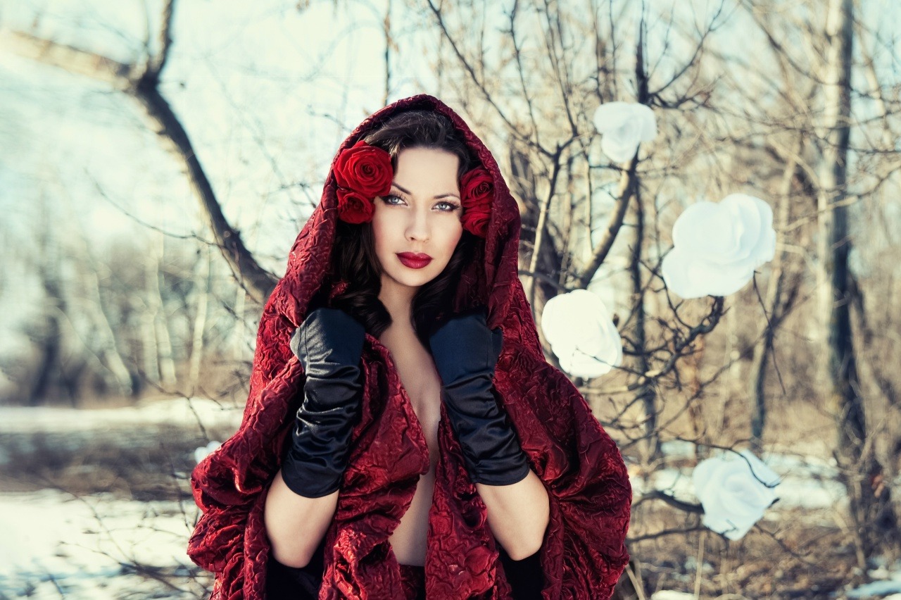 Рунический гороскоп на 12 марта: Рыбы могут потерять деньги, а Тельцам удастся поставить красивую точку в каком-то деле