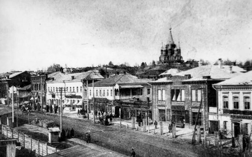 Чем торговали в центре Ижевска 100 лет назад?