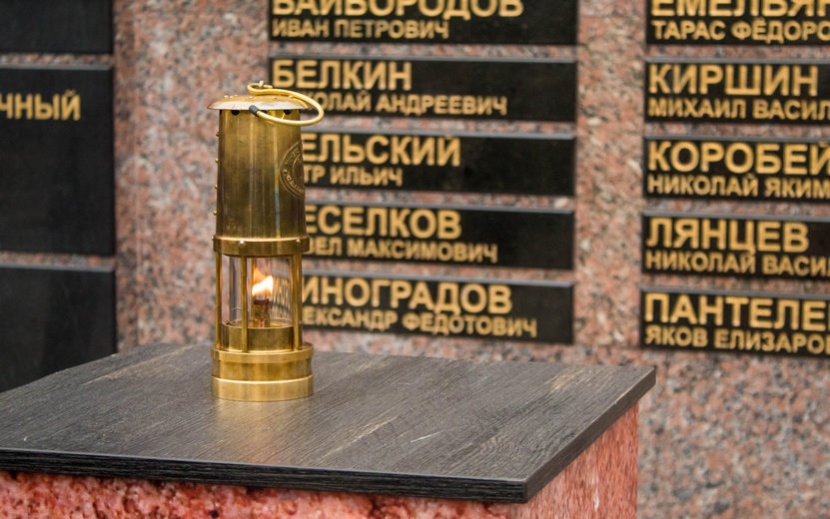 Зажжение Вечного огня в Ижевске. Фото: Данил Иванов