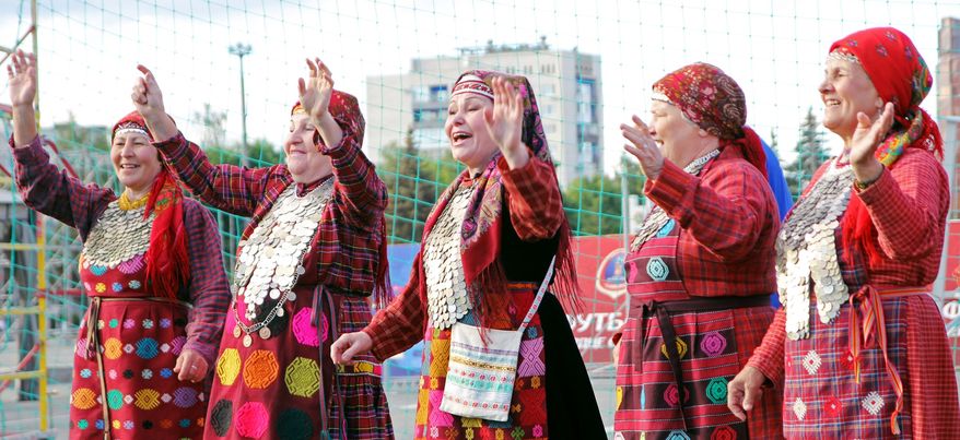 «Бурановские бабушки» пожелали удачи игрокам сборной России по футболу на «Евро-2016»
