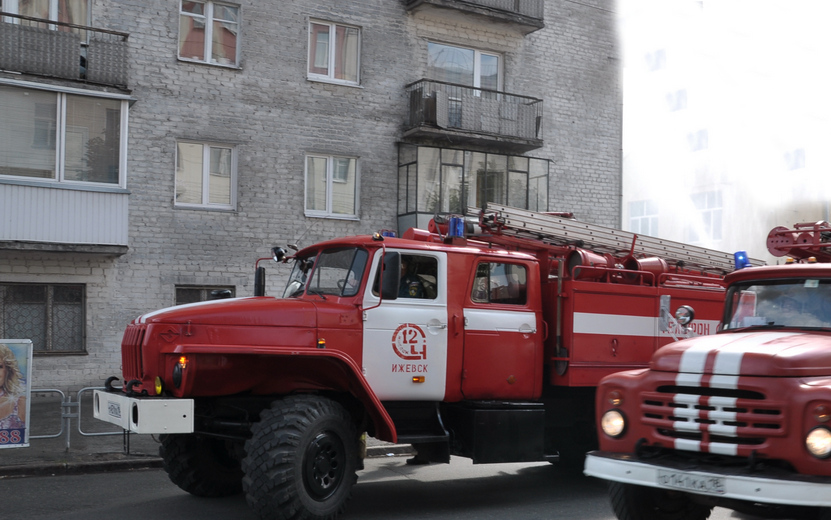 Мужчина отравился газом при пожаре в Ижевске
