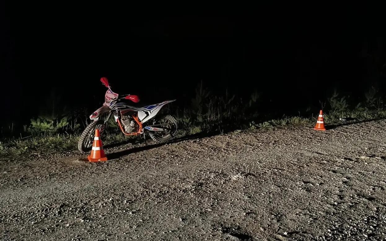 Пьяный мотоциклист сбил двух подростков под Ижевском