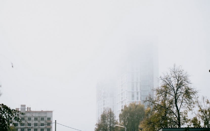 Фото утреннего тумана в Ижевске. Фото: Маша Бакланова