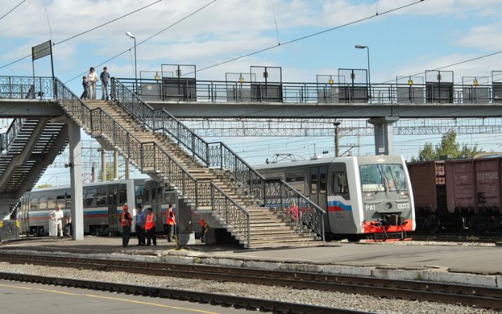 Есть вопрос: почему до платформ на вокзале Ижевска сложно дойти? 