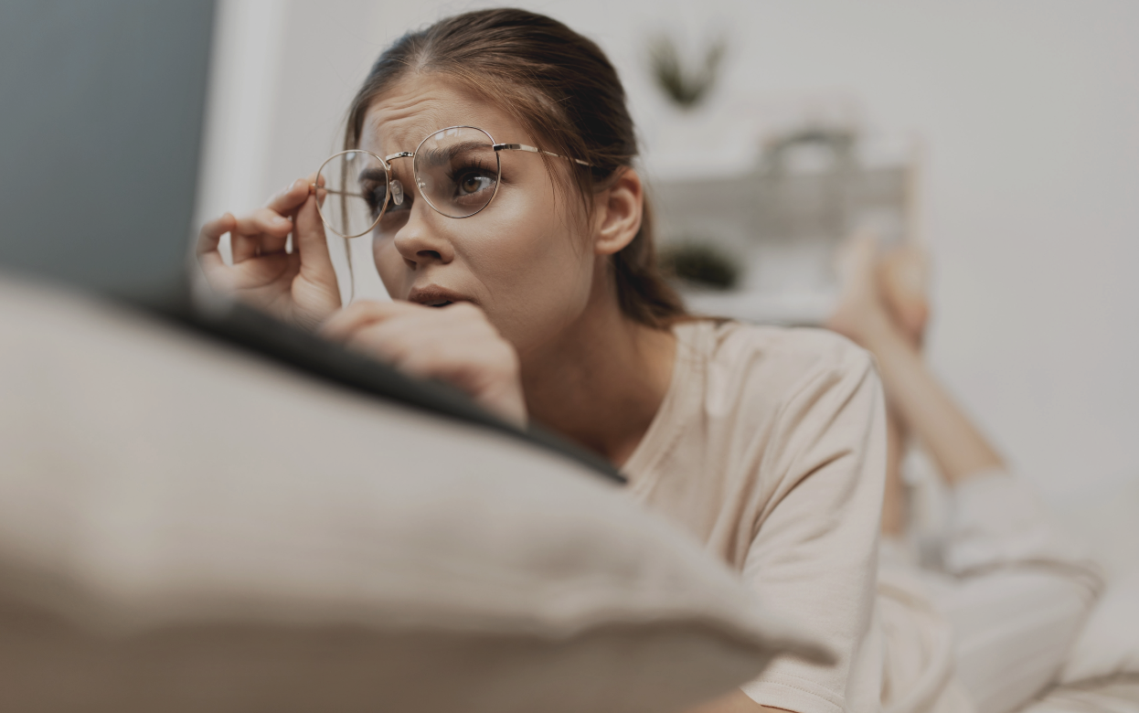 Зрение портят не только телефоны: 7 привычек, от которых глаза устают каждый день