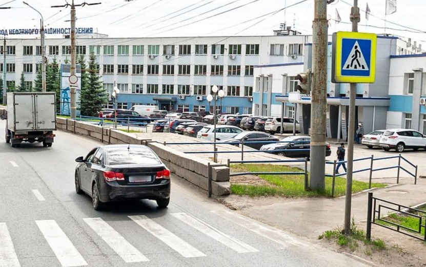 Кнопка для включения светофора появилась у завода «Ижнефтемаш» в Ижевске