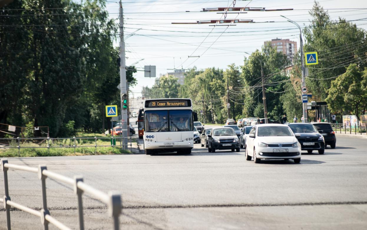 Общественный транспорт встал в Ижевске на фоне воздушной тревоги