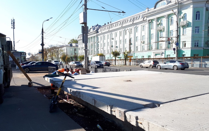 Фотофакт: подземный переход около УдГУ начали консервировать в Ижевске