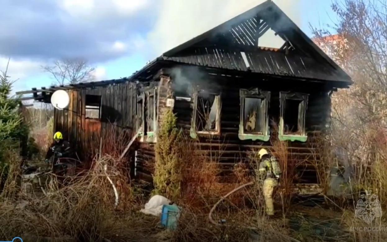 Дом на ул. Балезинской в Ижевске мог сгореть из-за поджога