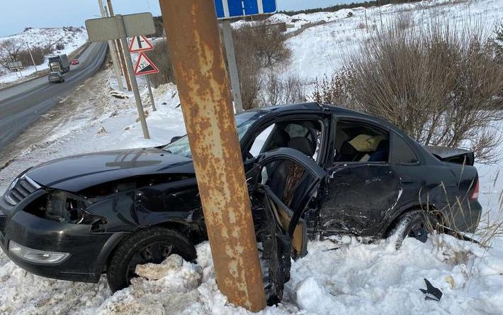 Один человек погиб и пятеро получили травмы в ДТП под Воткинском