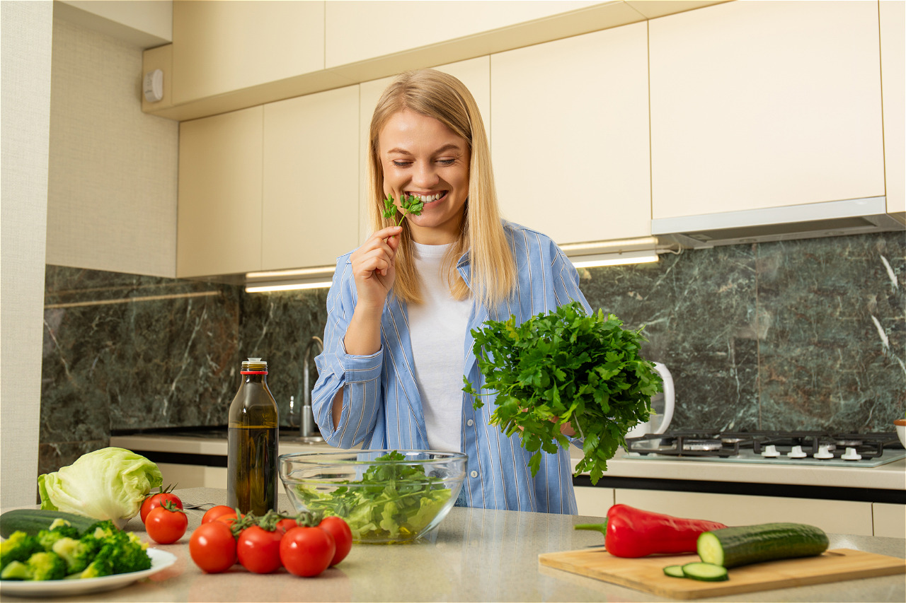 Глаза устают и хуже фокусируются? 7 продуктов, которые стоит чаще добавлять в меню для здоровья зрения