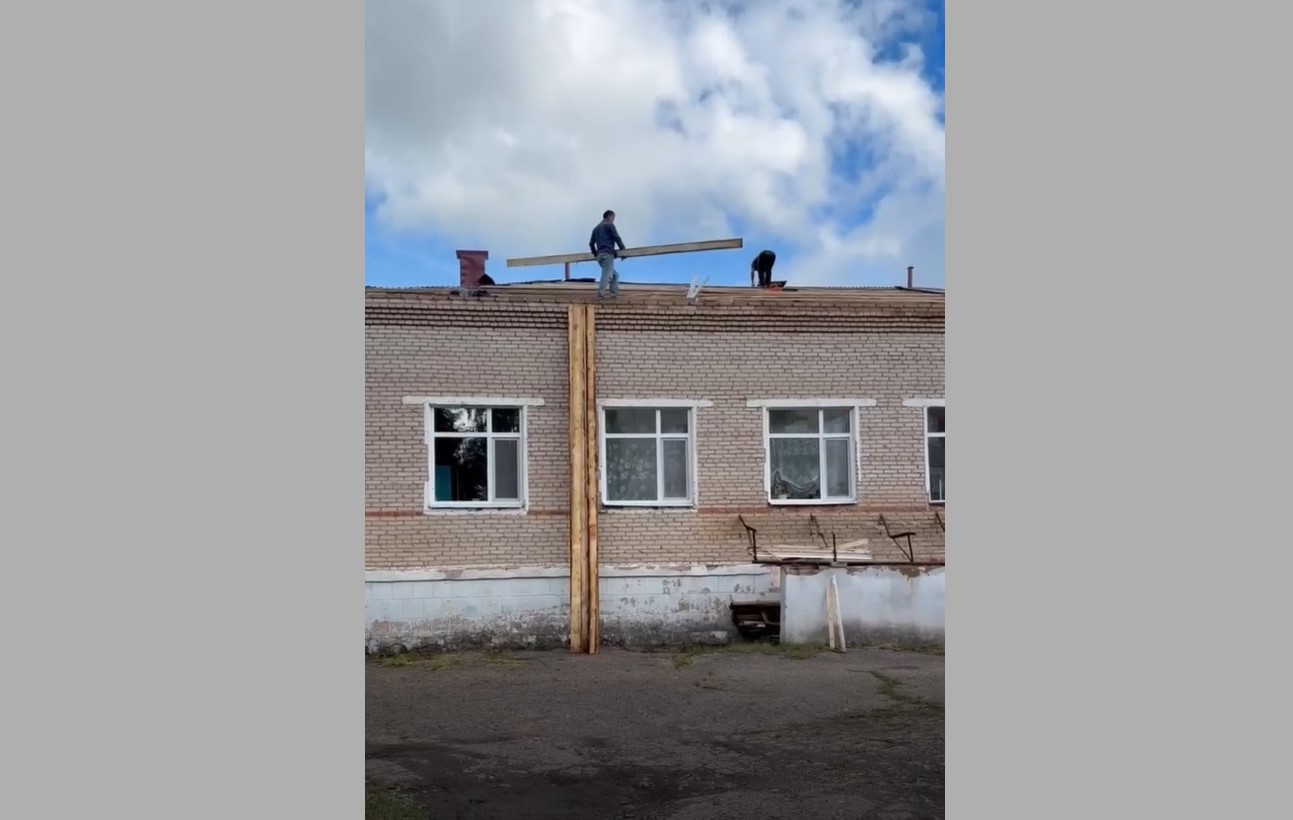 Ремонт пострадавших от урагана соцучреждений начали в Балезино